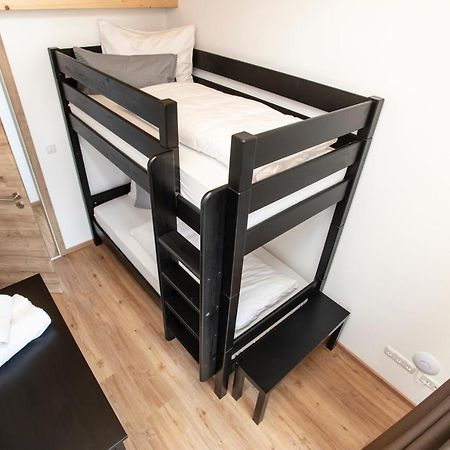 Ferienwohnungen "Zur Wally", Apartment Sauba Гармиш-Партенкирхен Екстериор снимка
