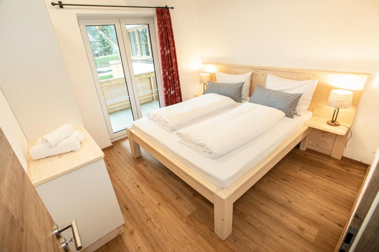 Ferienwohnungen "Zur Wally", Apartment Sauba Гармиш-Партенкирхен Екстериор снимка