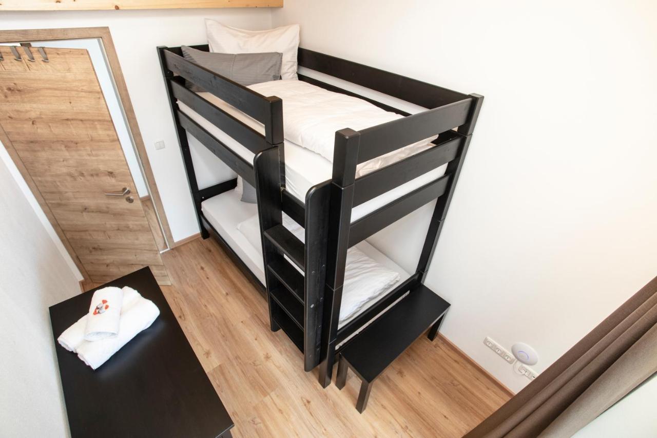 Ferienwohnungen "Zur Wally", Apartment Sauba Гармиш-Партенкирхен Екстериор снимка